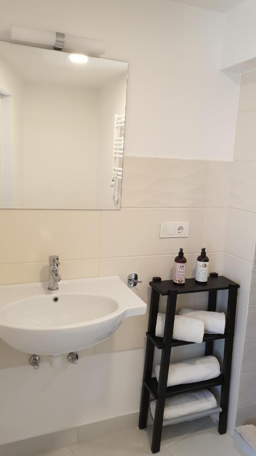 Muziejaus 10 Studija Appartement Anykščiai Buitenkant foto